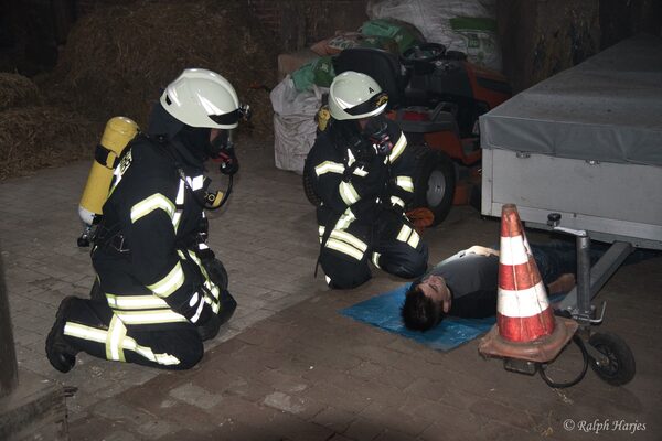 Brandschutzübung der Ortsfeuerwehren Henstedt und Syke – Bild 3
