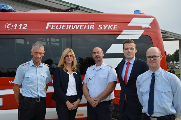 Fahrzeugübergabe des neuen MTW – Bild 14